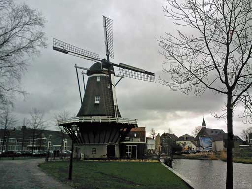Windmill de Hoop (the Hope) Bunschoten-Spakenburg